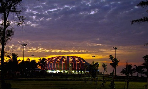 奶茶店主爱画画怎么办