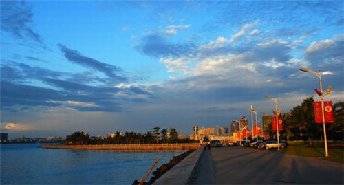 卷翻天卷饼王是全国连锁吗，优质卷饼加盟店有哪些