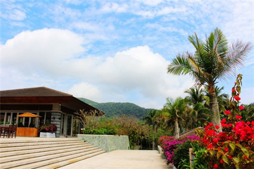 果畔水果切饮品的利润怎么样，加盟果畔水果切饮品投资成本高吗